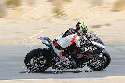 media/Mar-28-2022-Superbike Trackdays (Mon) [[b8603d0f67]]/Advanced Group (1pm-130pm)/Turn 9/